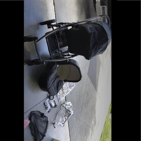 SOLD Uppababy Vista Jake Black - Picture 3 of 6